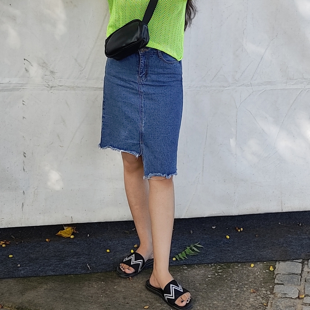 Denim skirt - Picture 1 of 8